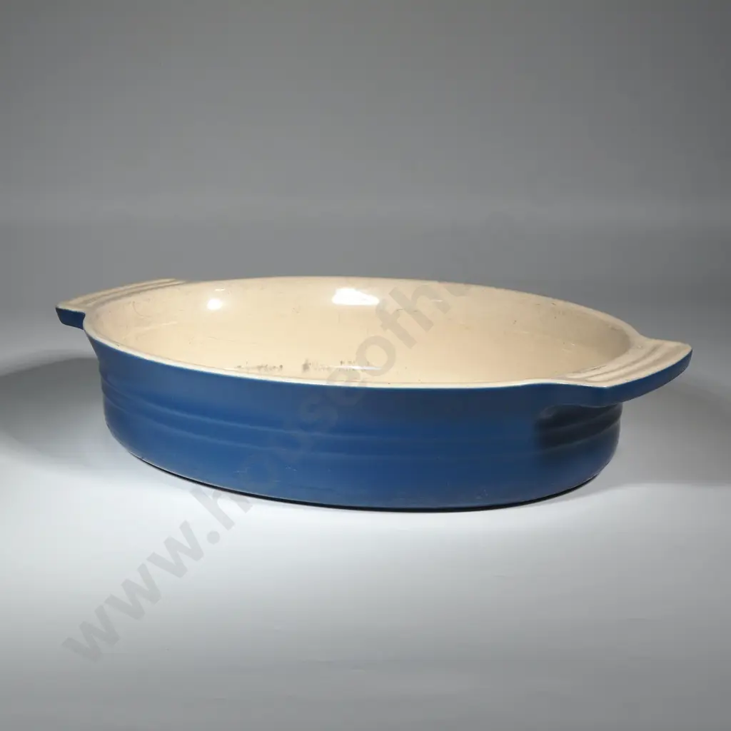 Oval Blue "Le Crueset" Stoneware  Casserole Dish Image 1++