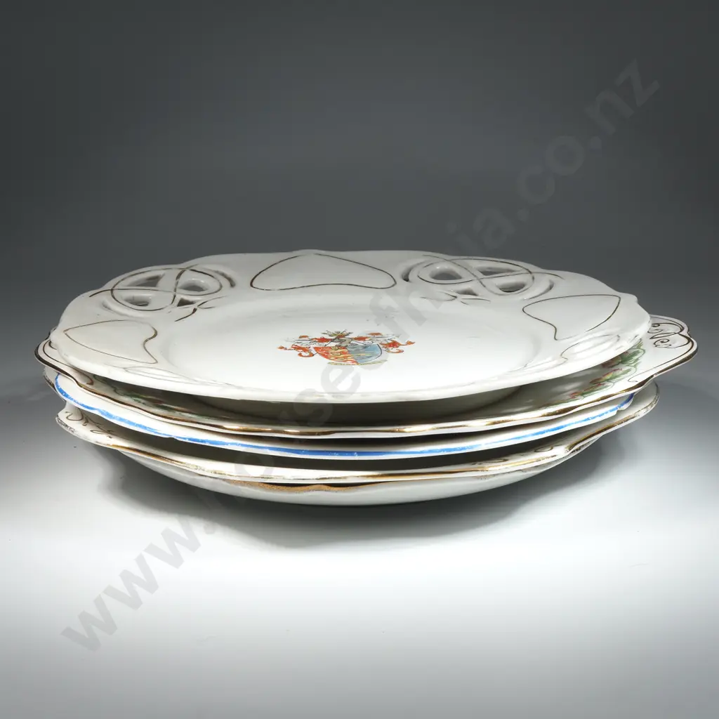 Assorted Lot of Plates & Souvenirs Image 1++