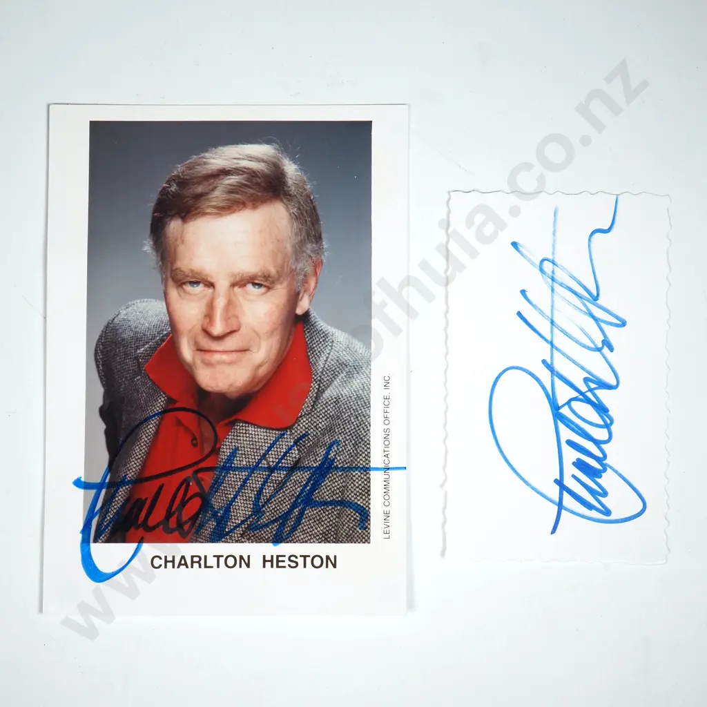 Photograph of Charlton Heston w Facsimile Signature & a Signed Signature on a Visiting Card Image 1++