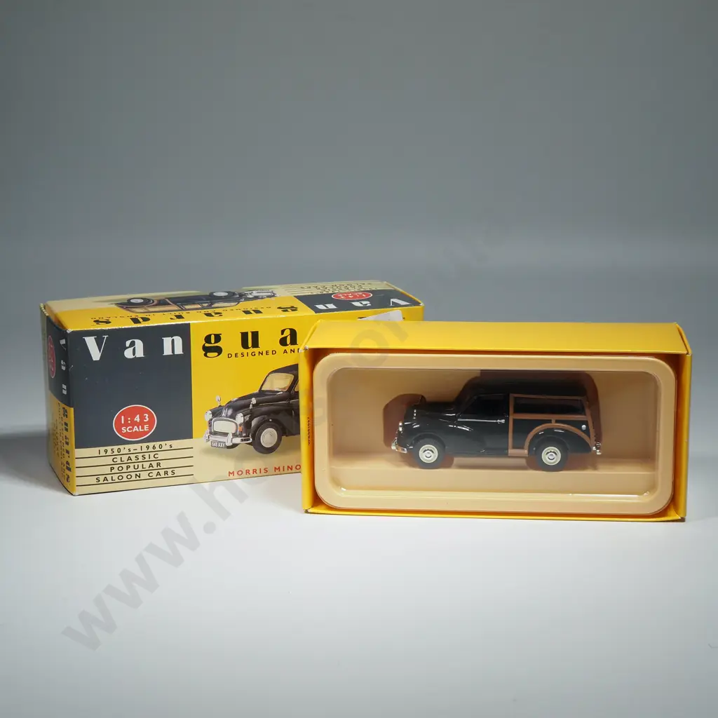 Boxed Vanguards Morris MInor Traveller 1953-71 in Black Scale 1: 43 Image 1++