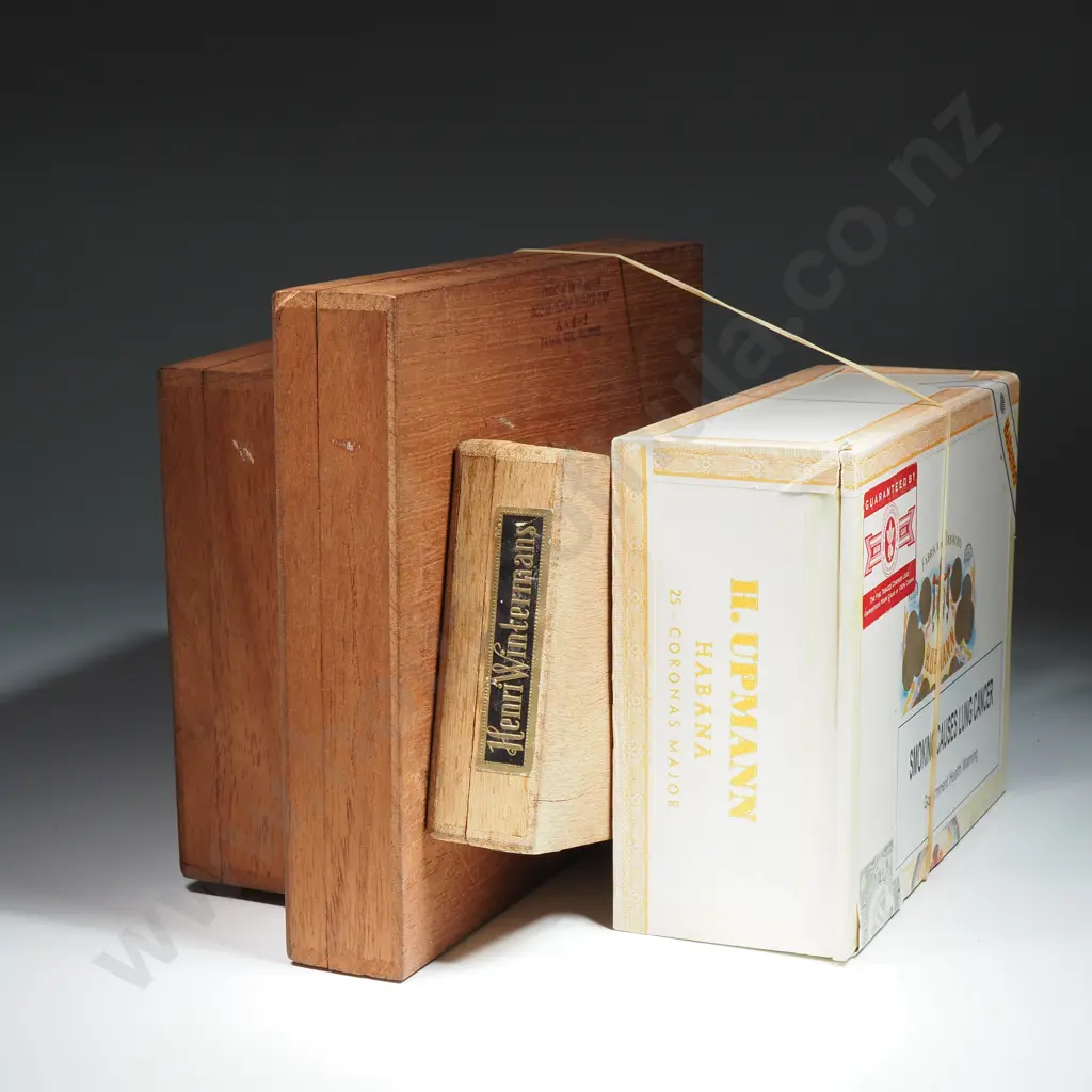 Three Spanish Cedar Cigar Boxes & H Upman Habana Cardboard Cigar Box Image 1++