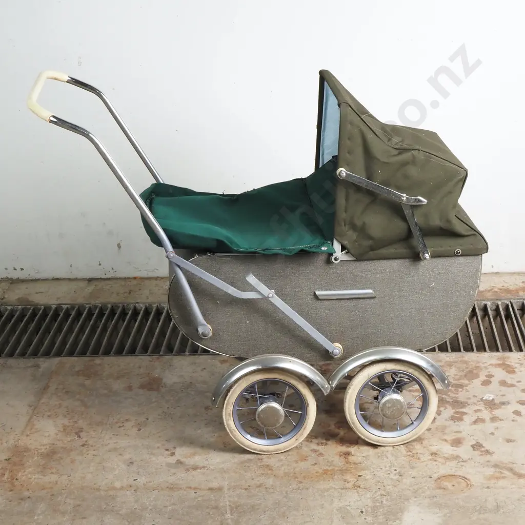 Vintage Dolls Pram w Deep Canvas  Body & Unusual Suspension, 1920-1940 Image 1++