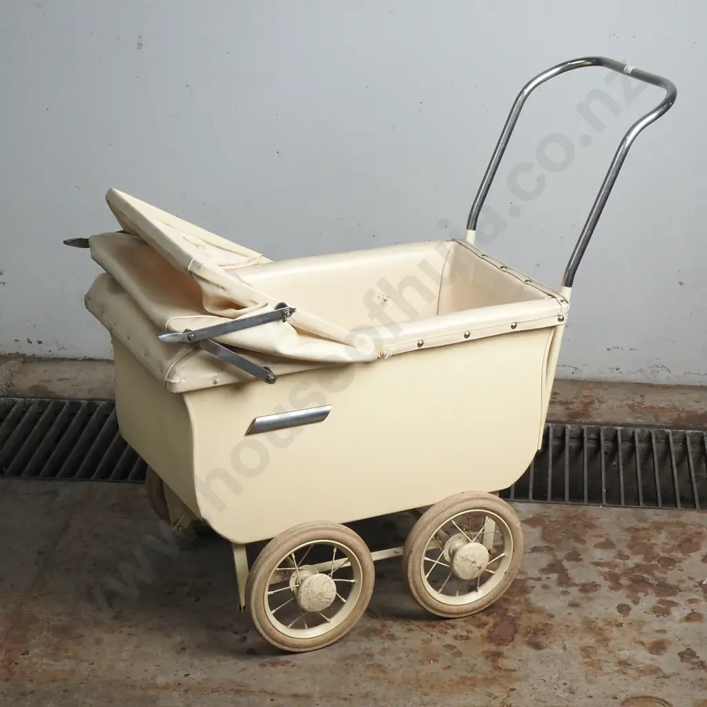 Vintage Baby Pram w Deep Metal Body & Foldable Handle Image 1++
