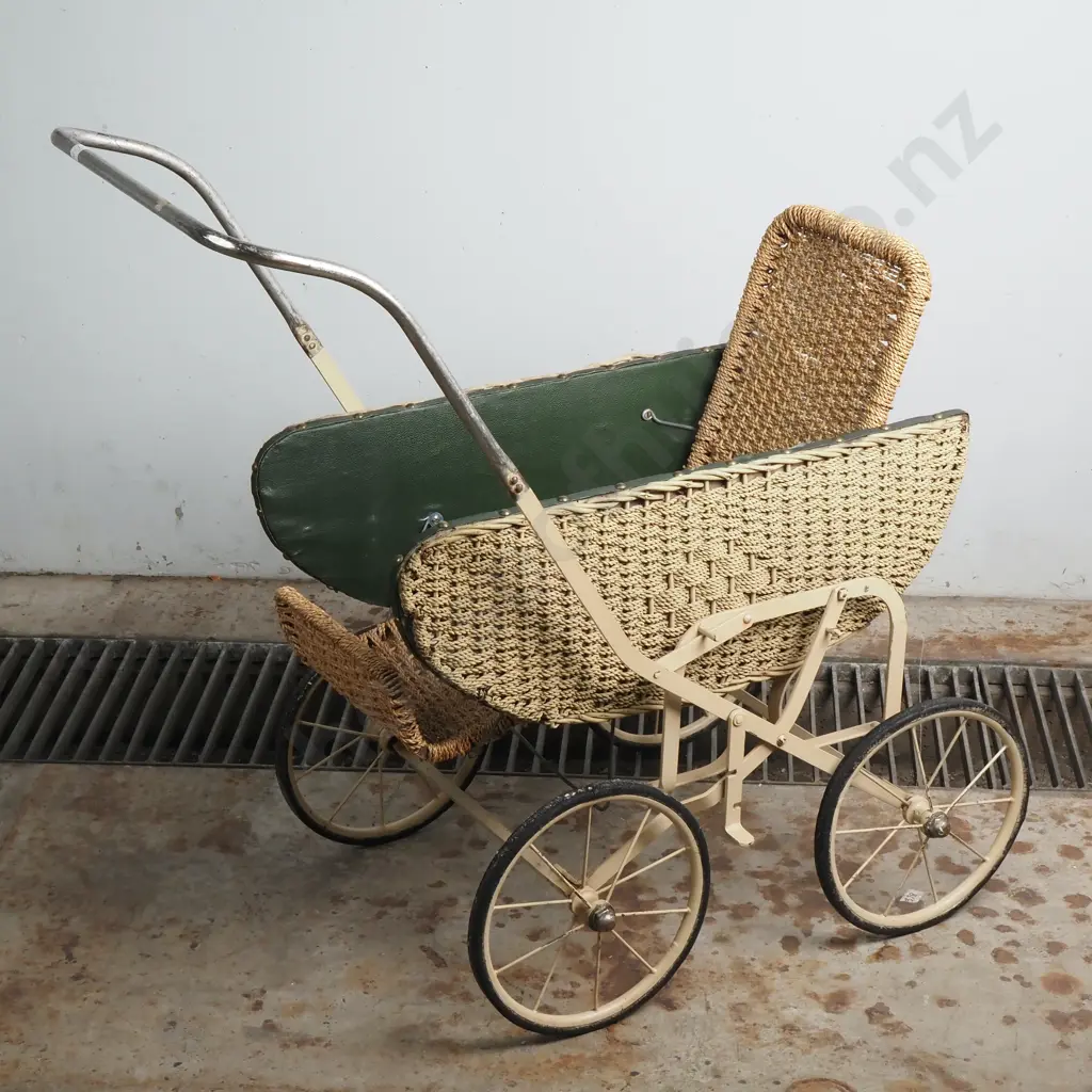 Early Cane Child's Stroller w Metal Frame & No Hood Image 1++