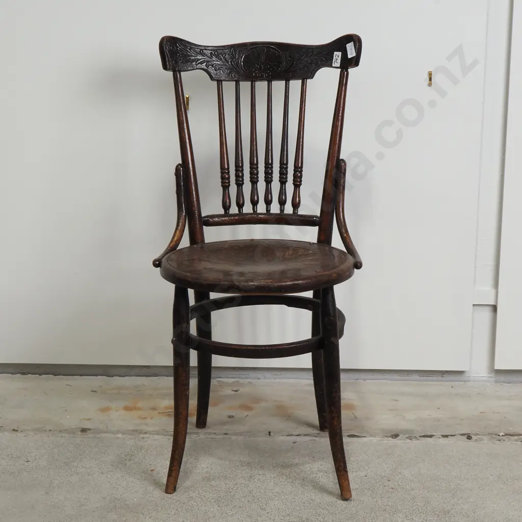 Austrian Pressed Wood Spindle Back Dining Chair Image 1++