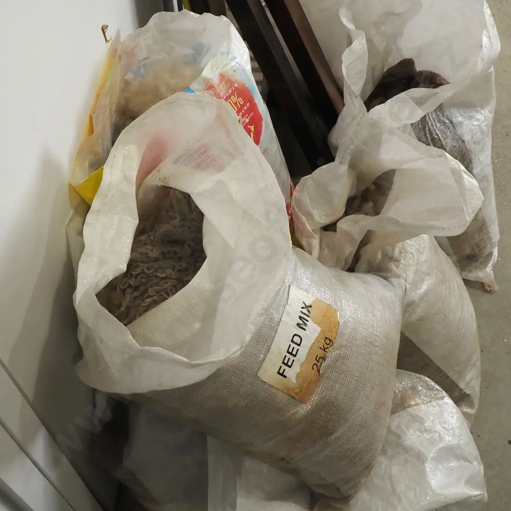 Large Original Weaving/Spinning Loom Image 1++