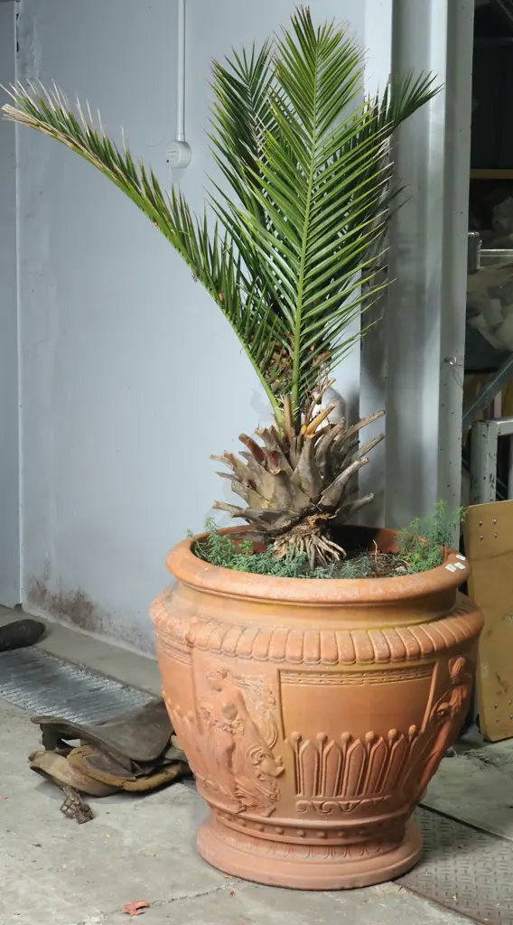 Italian Style Outdoor Planter w Classical Relief Decoration Image 1++