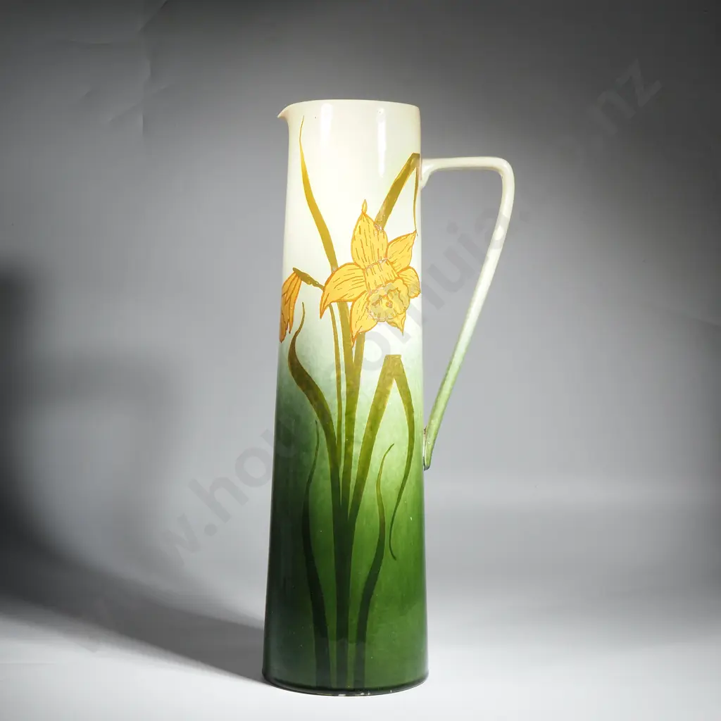 Large Daffodil Jug Vase Image 1++
