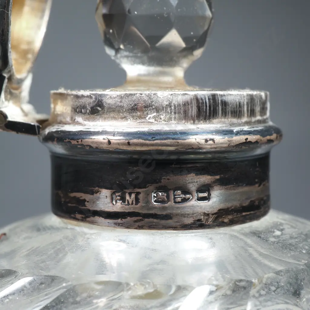 Antique Large Cut Glass Sterling Silver Scent Bottle Image 1++