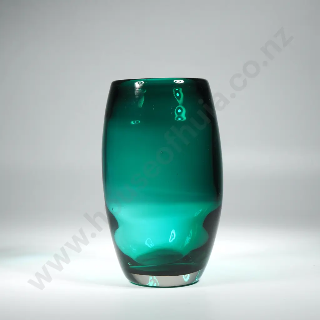 Green Art Glass Hand Blown Vase Image 1++