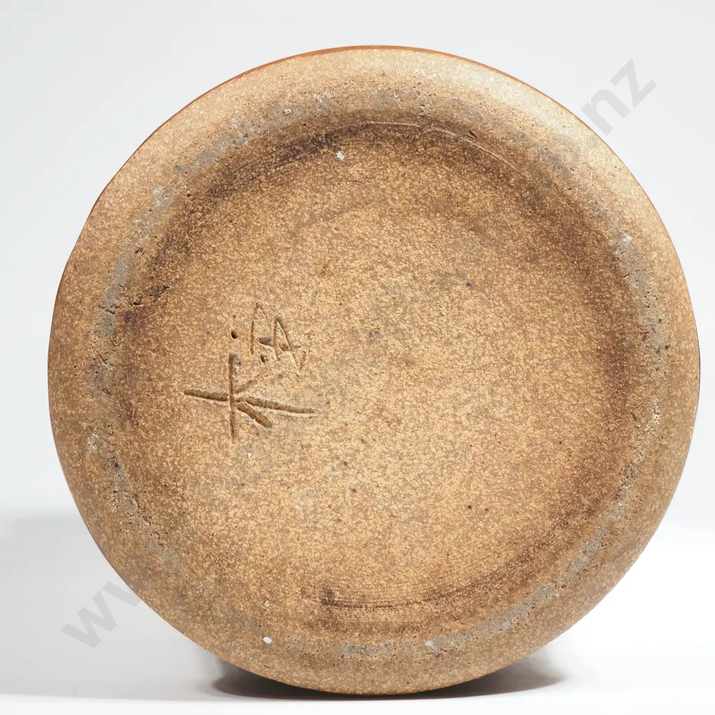 NZ Paul Fisher Studio Pottery Vase - Signed Image 1++