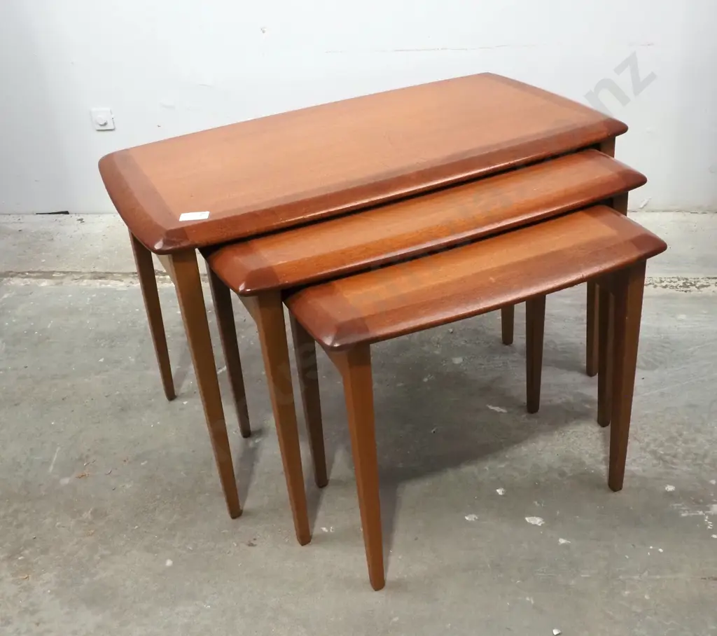 Set Of Three Mahogany Mid Century Modern Nesting Tables Image 1++