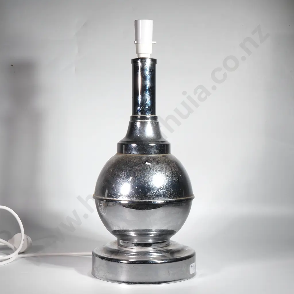 Mid Century Modern Chrome Table Lamp w Bulbous Base Image 1++
