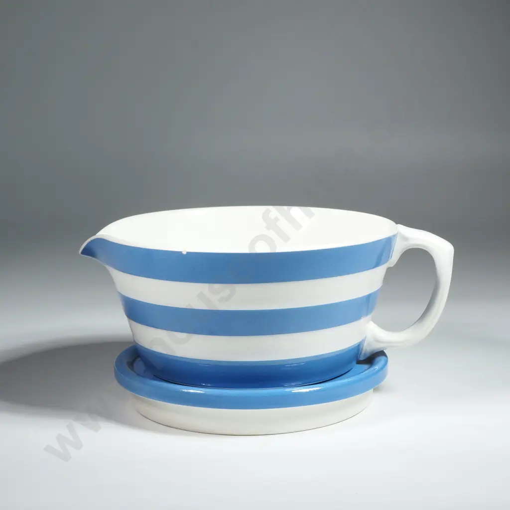 Six T G Green Vintage Cornishware Gravy Boat w Green Stamp Image 1++