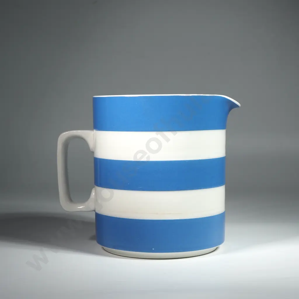 Six T G Green Vintage Cornishware Cream Jug w Green Stamp Image 1++