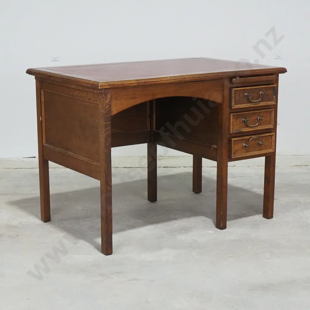 Vintage Oak Single Pedestal Bankers Desk of Small Proportions & Moulded Detail To Drawers & Frame Image 1++