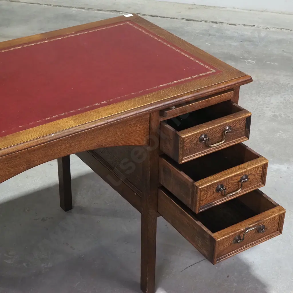 Vintage Oak Single Pedestal Bankers Desk of Small Proportions & Moulded Detail To Drawers & Frame Image 1++