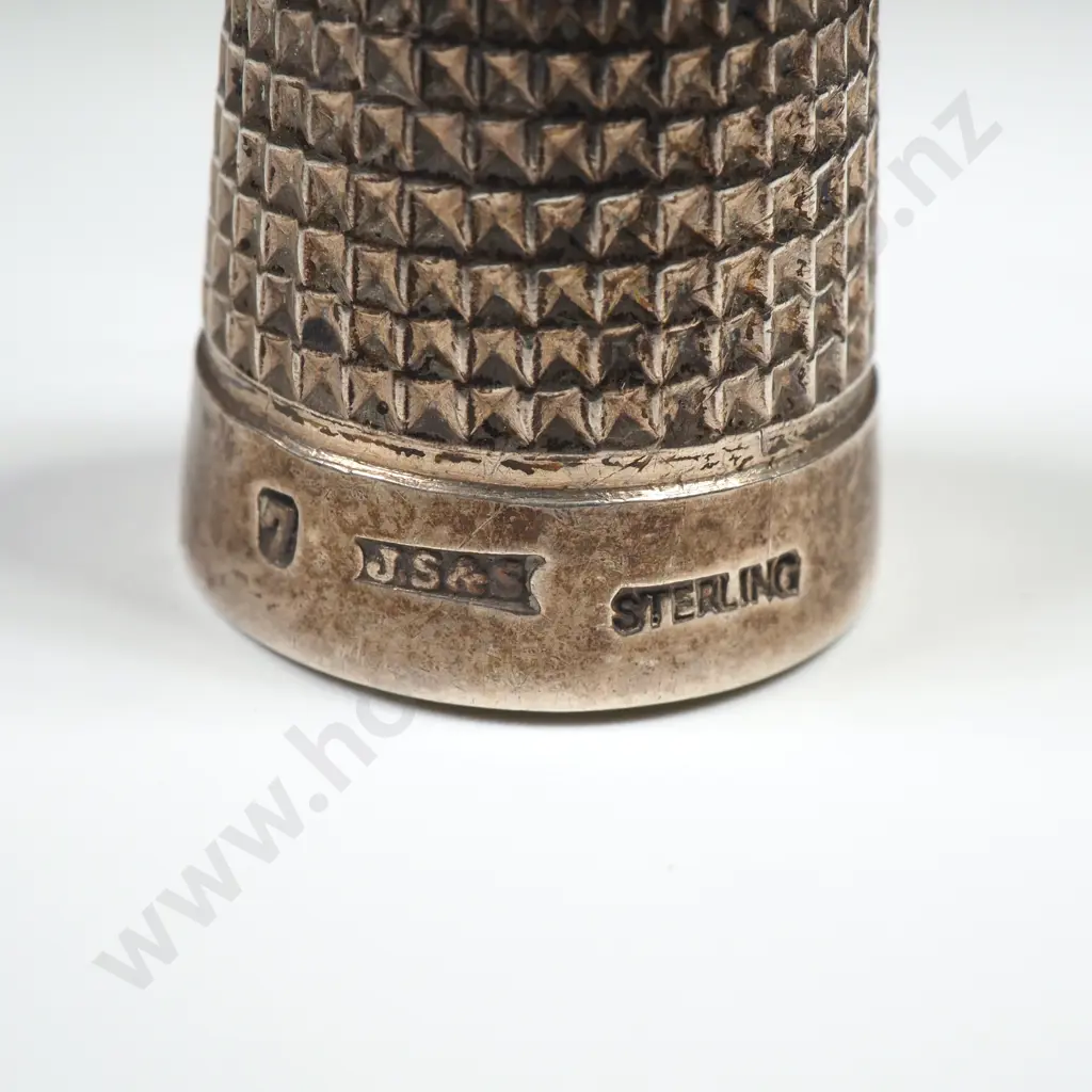 Sterling Silver Thimble Image 1++