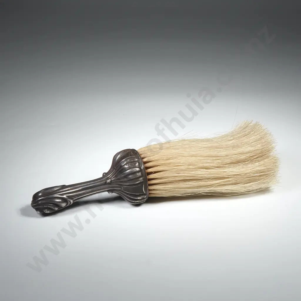 A Victorian  Sterling  Silver Hat/Bonnet Brush w Sterling Handle & Horse Hair Bristle. Birm 1900 Image 1++