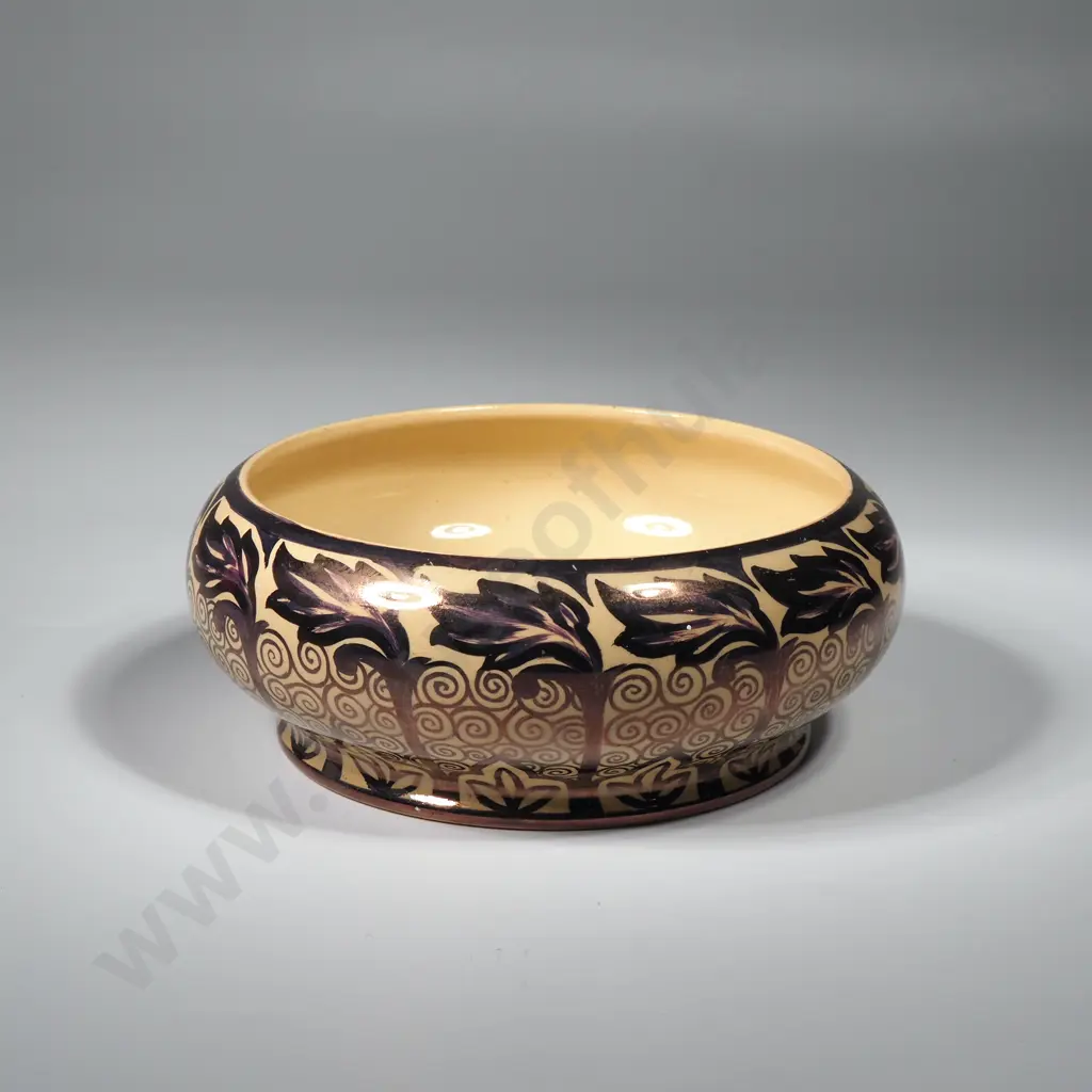 Wedgwood Dragon Lustre Small Bowl Image 1++