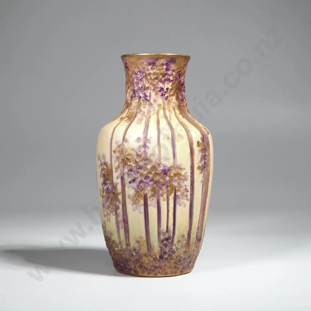Vintage Amphora Woodland Vase in Purple & Gilt from the Early 20th Century, Czechoslovakia Image 1++