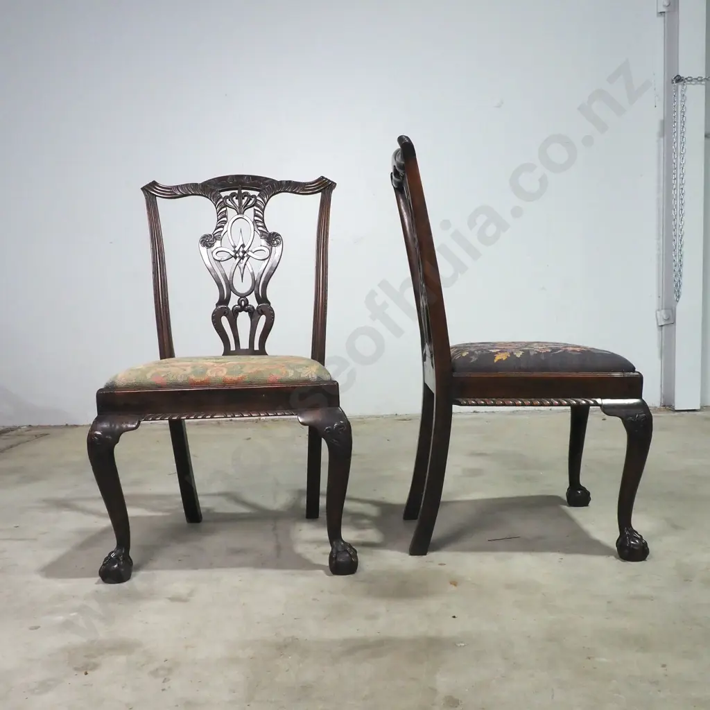 Magnificent Set of Eight Antique Mahogany Dining  Chairs in the Chippendale Style Comprising Two Carvers & Six Chairs Image 1++