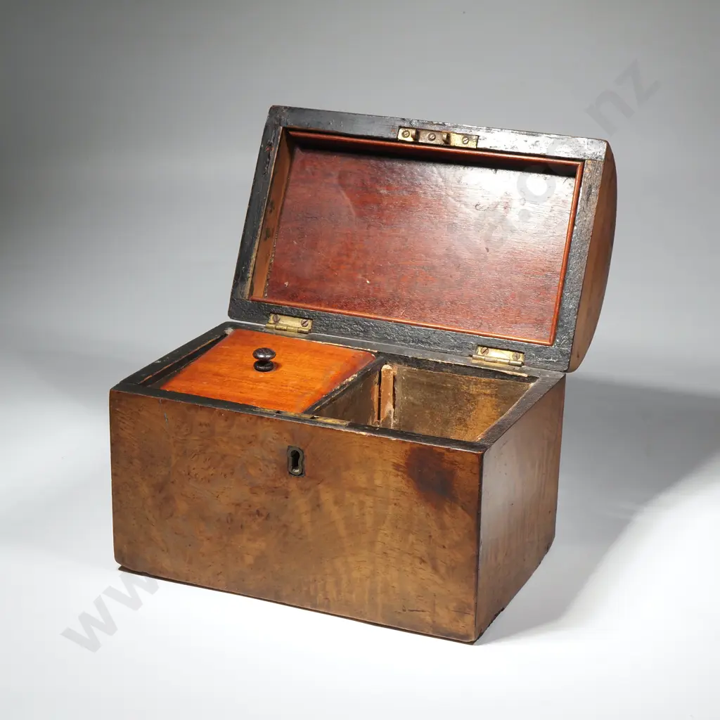 Victorian Tea Caddy w Two Partitions & Lids. Image 1++