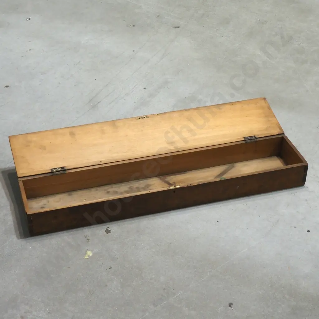 Vintage Pine Storage Box. Image 1++