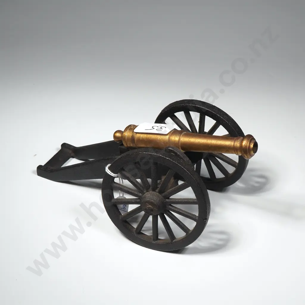Small Brass & Iron Cannon Image 1++