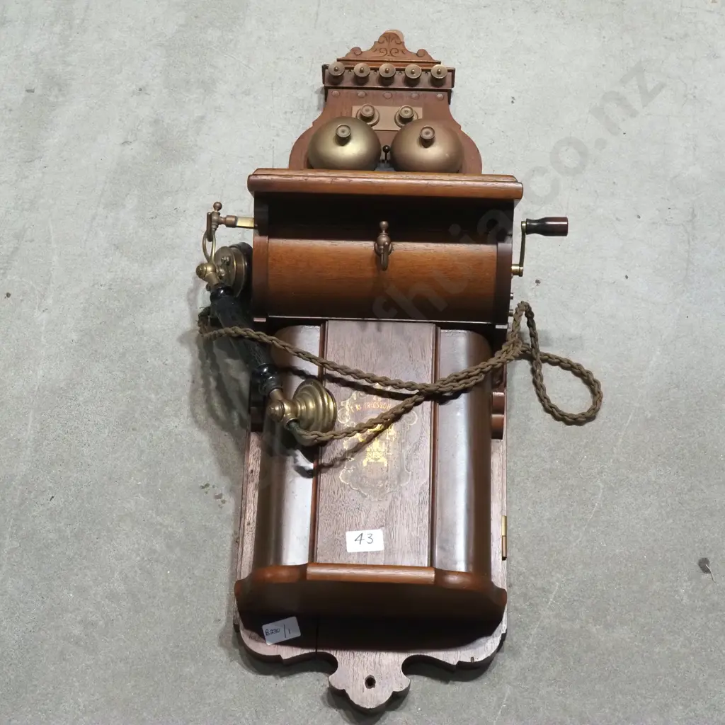 Early LM Ericsson & Co Walnut Wall Telephone  in Good Condition, Early C20th Image 1++
