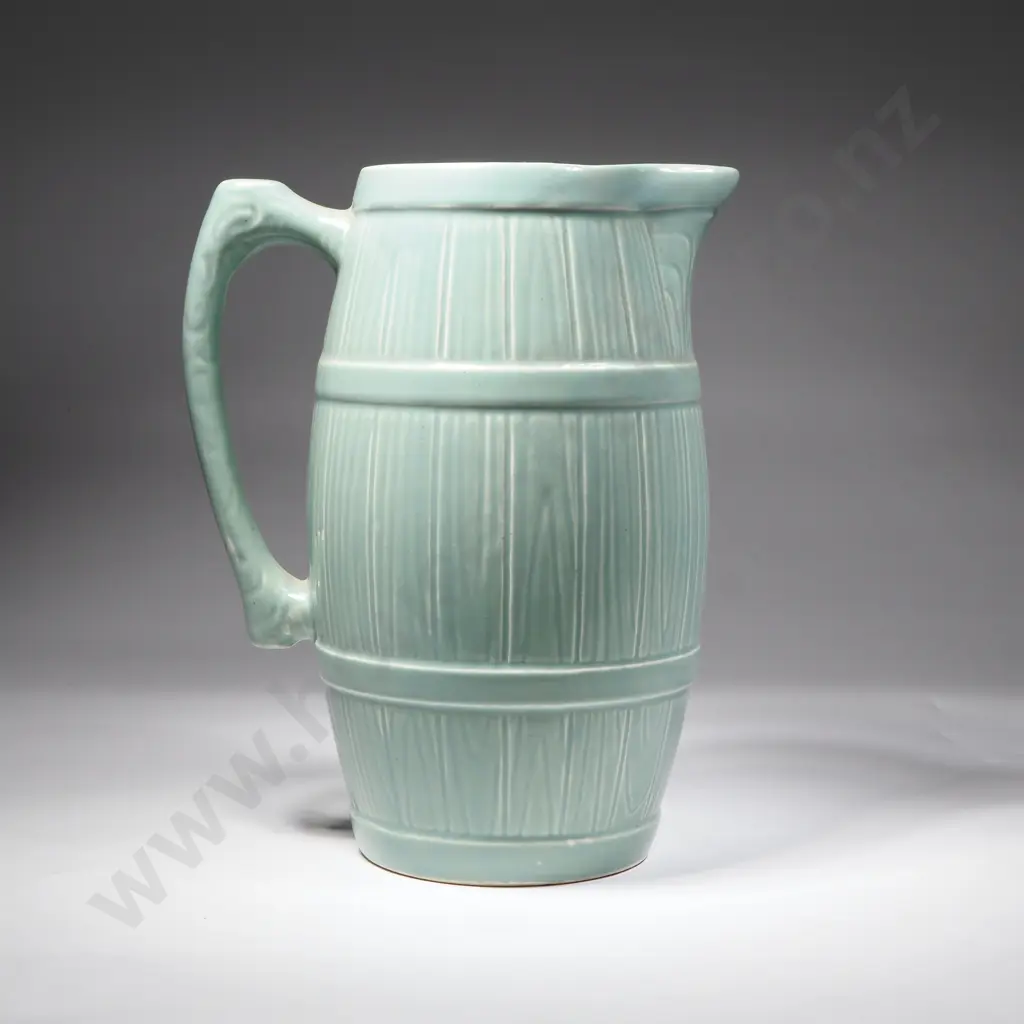 Vintage SylvaC Pottery Art Deco Vase - Shape 746 Image 1++