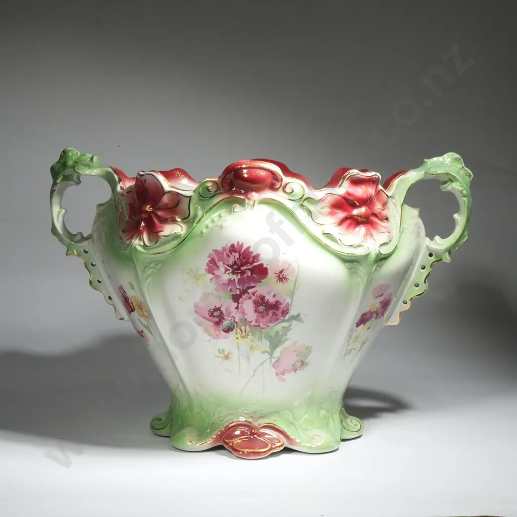Large Antique Double Handled Vase w Daisies & Poppies on a Green & White Background & w Scalloped Rim Image 1++