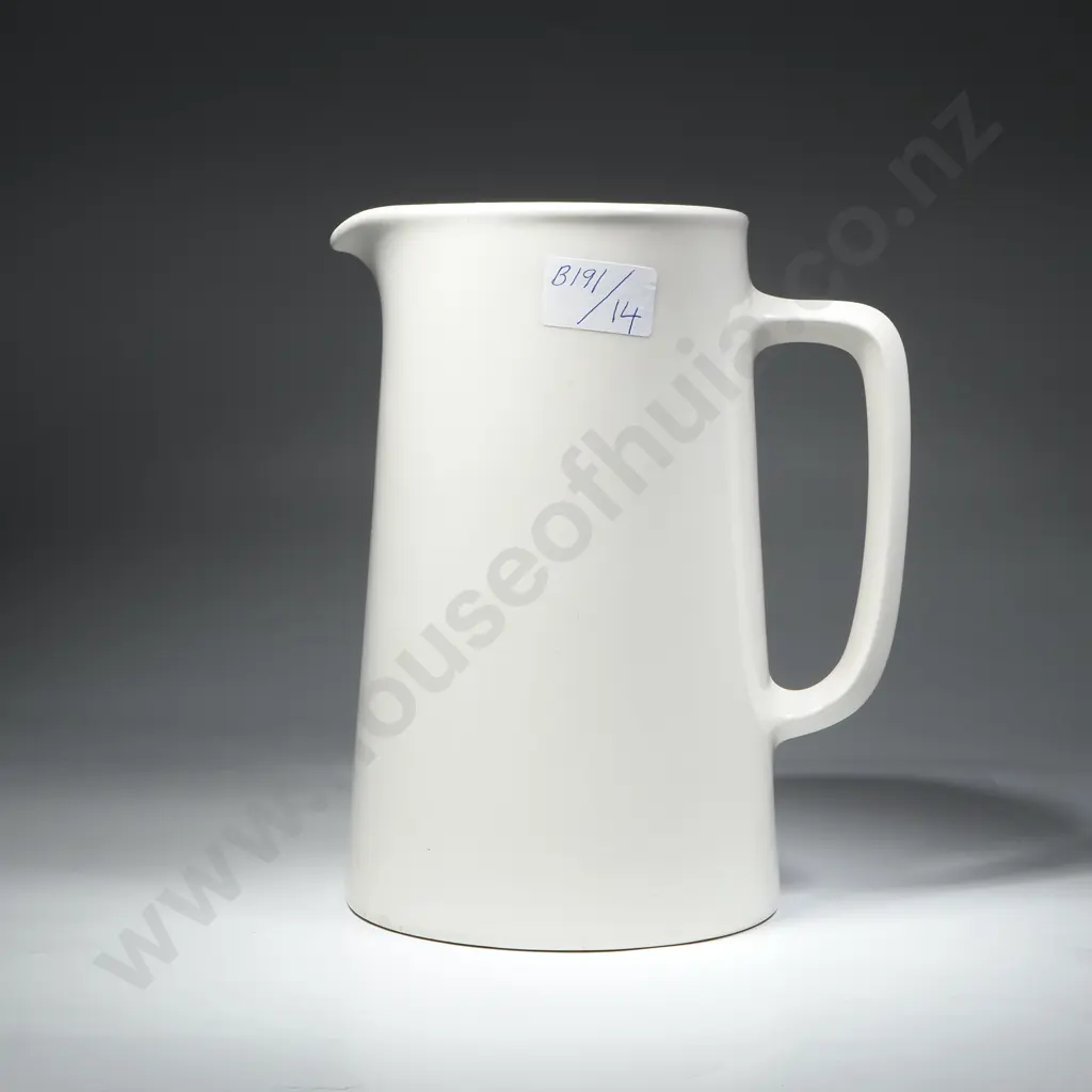 Large Crown Lynn White Jug Shape 30 Image 1++