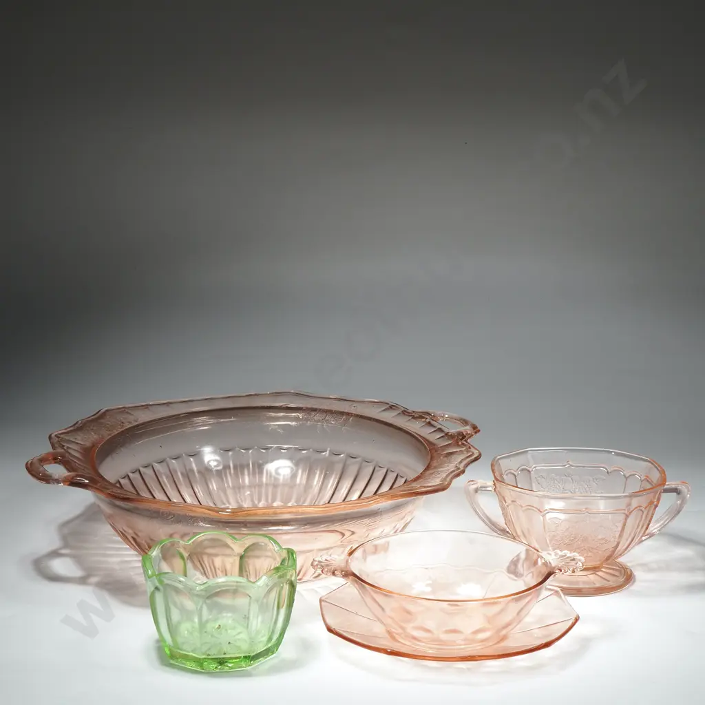 Anchor Hocking Mayfair Pink Open Depression Glass Handled Serving Bowl. Small Bowl & A  Thumbprint Bowl Image 1++