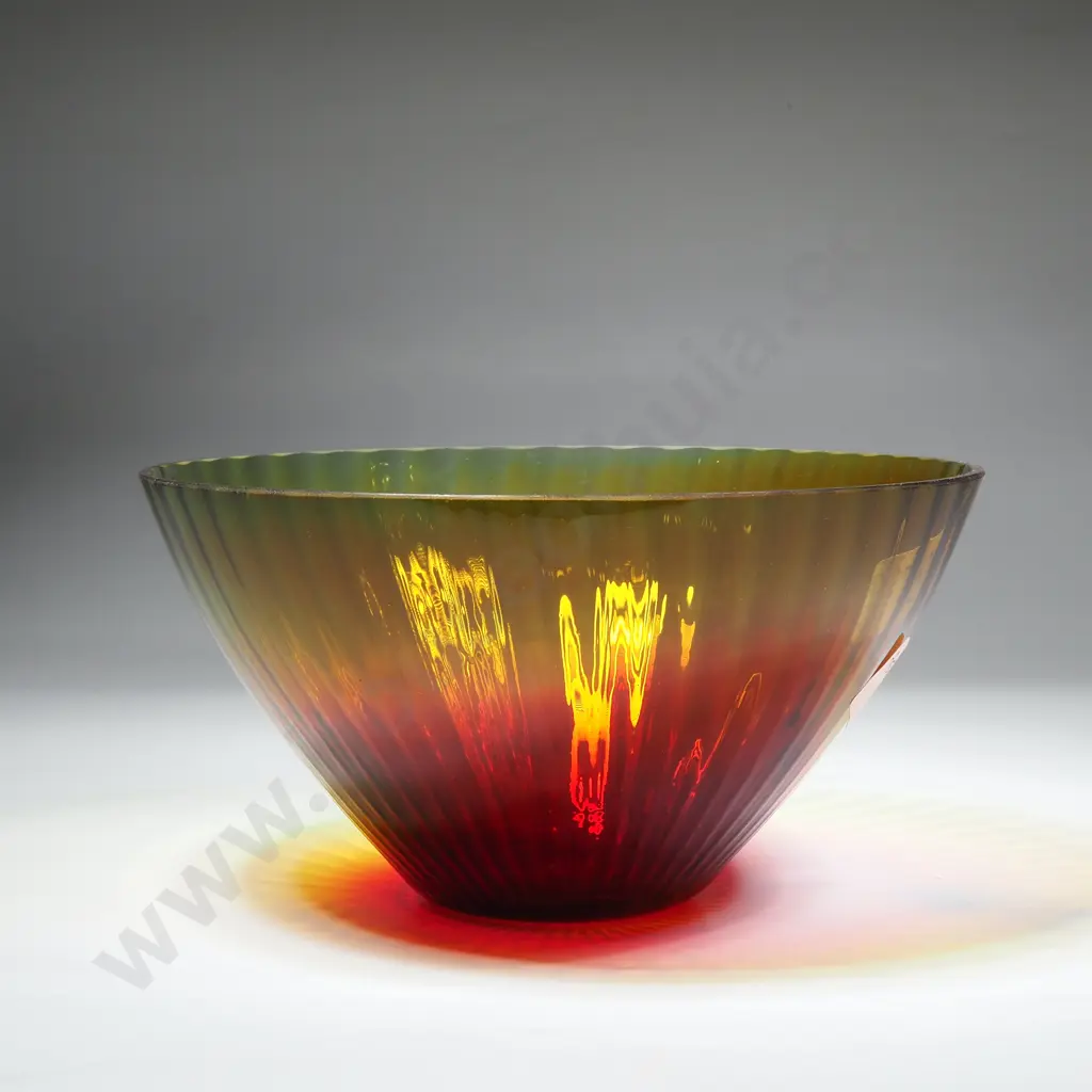 Amberina Glass Bowl w Red to Yellow Ombre Colouring Image 1++