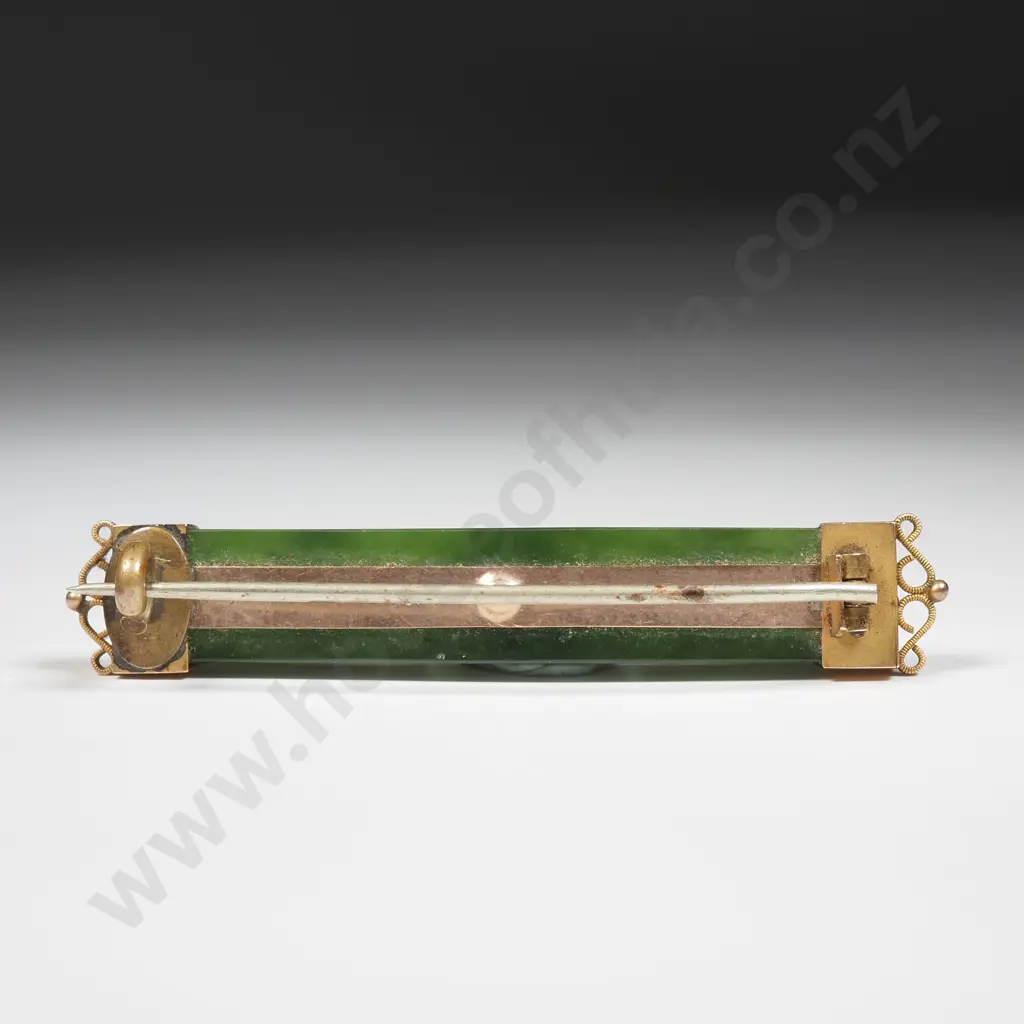 Colonial New Zealand 9ct Gold & Greenstone Bar Brooch Image 1++