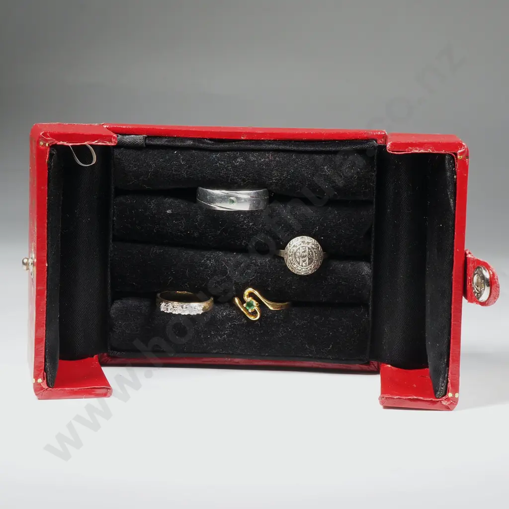 Four Costume Jewellery Rings in a Ring Box Image 1++