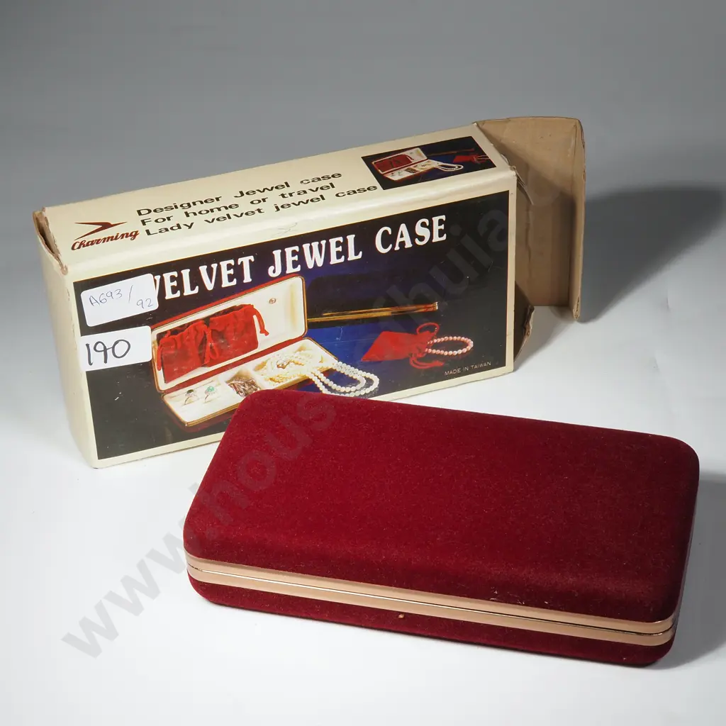 Cased Charming Lady Brand Velvet Jewel Case. MIB  Image 1++