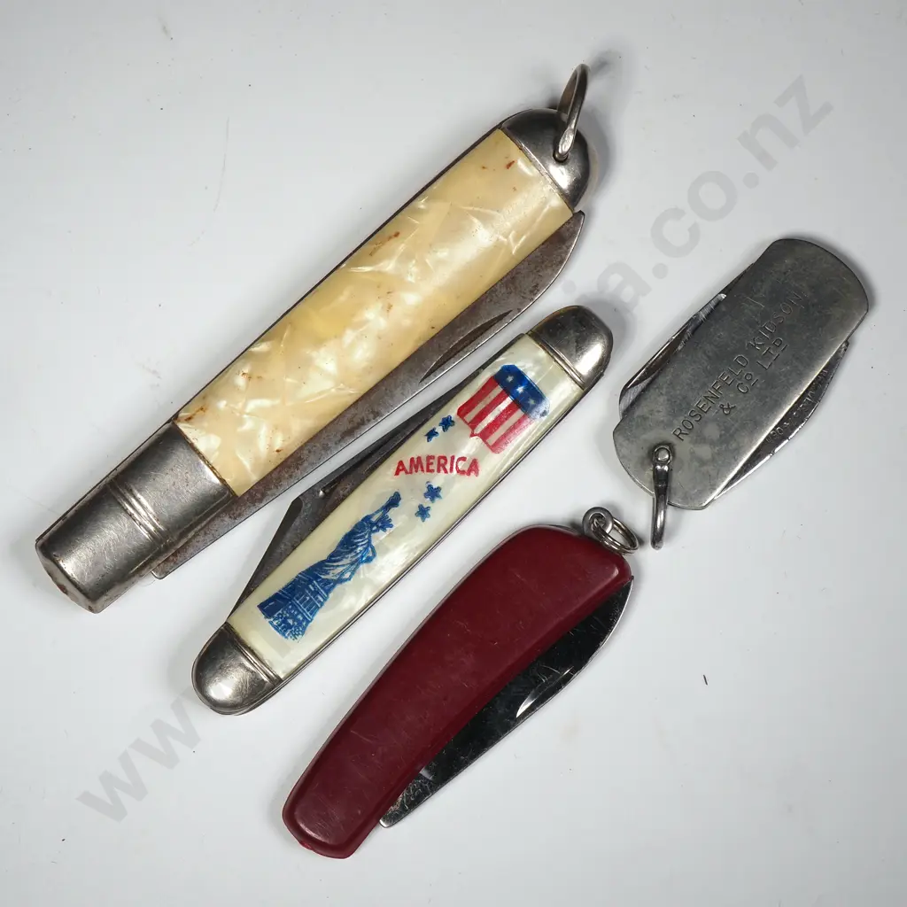Four Vintage Pocket Knives Including One Souvenir Of America Image 1++