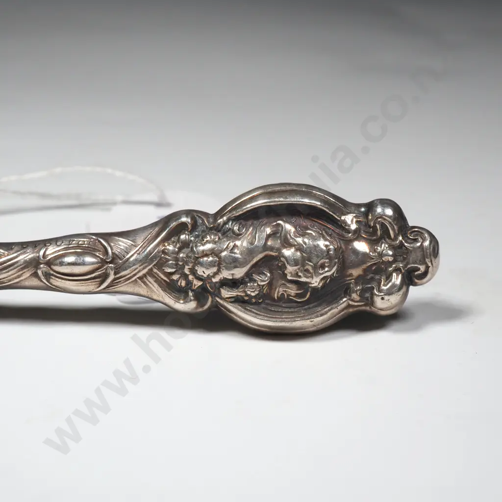 Sterling Silver Art Nouveau Boot Hook. Birm 1903. Image 1++