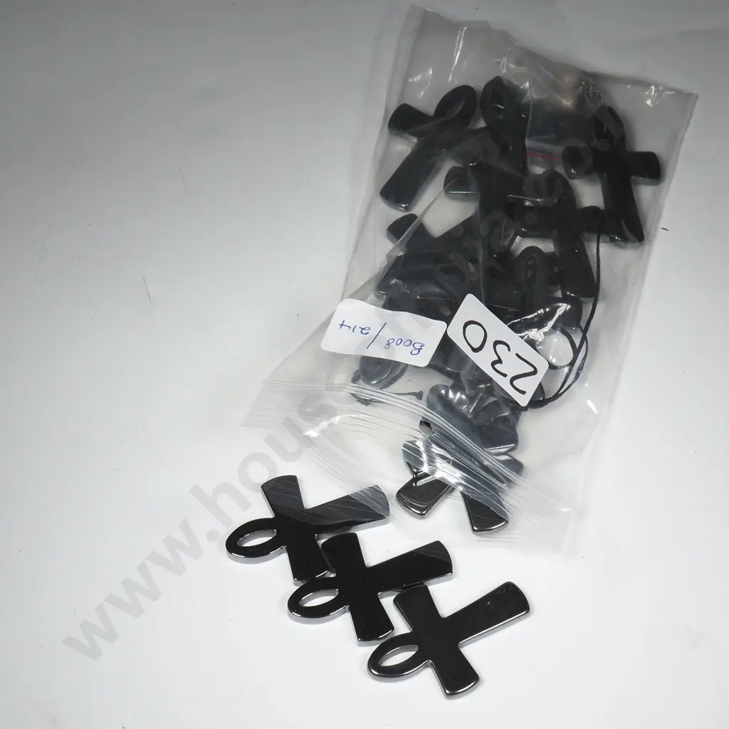 Quantity of Hematite Ankh Pendants - Image 1++