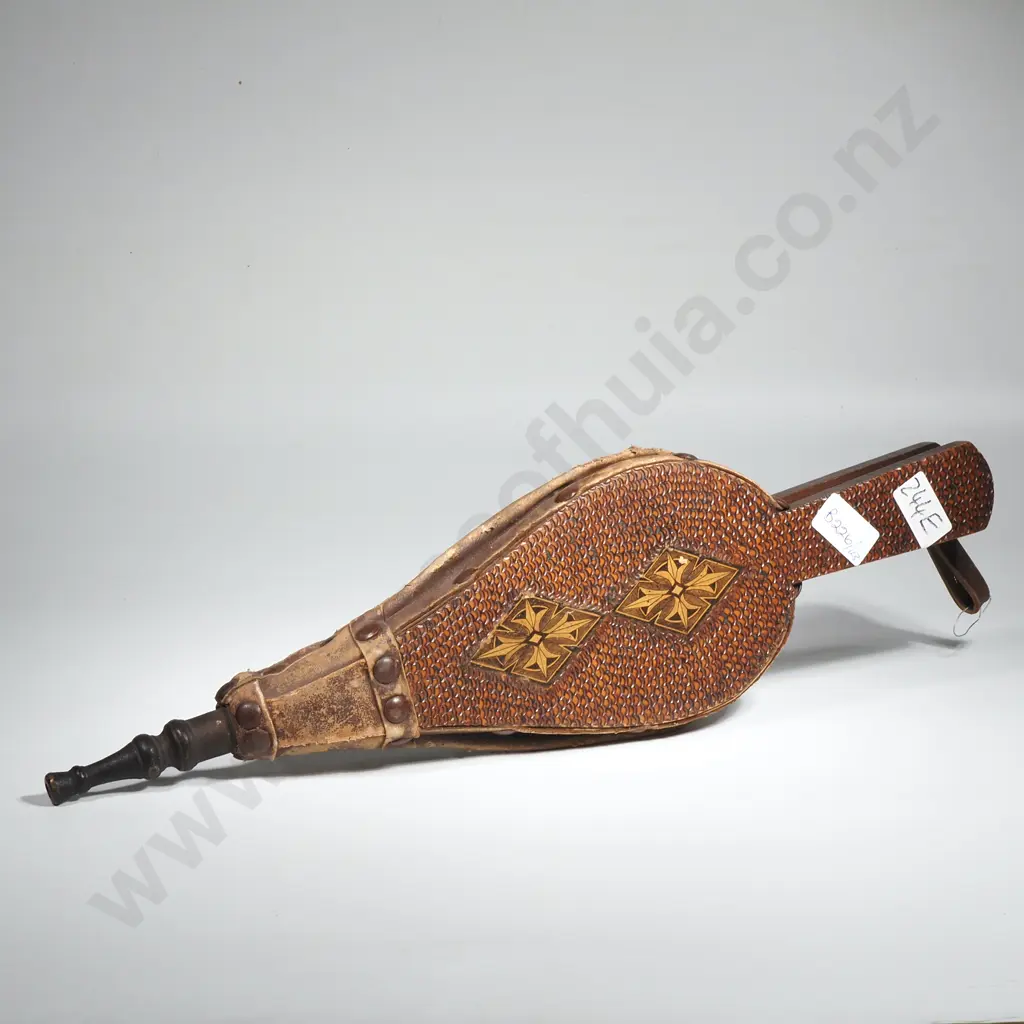 Vintage Fireplace Bellows Image 1++