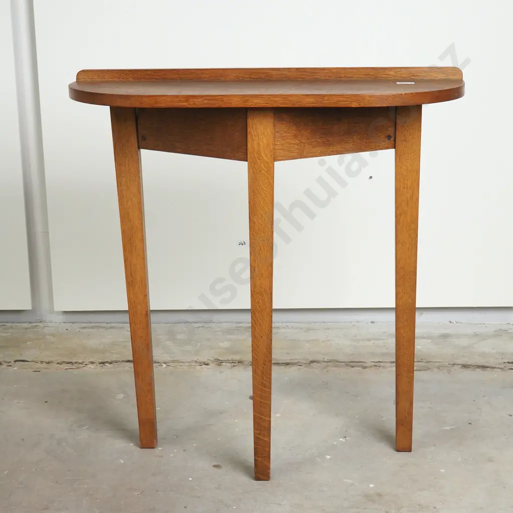 Oaks Arts & Craft's Style Console Table w Three Legs Image 1++