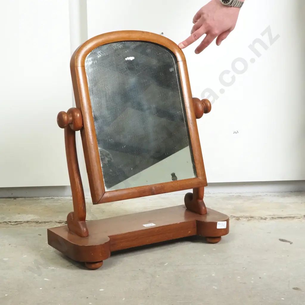 Antique Mahogany Toilet Mirror w Arched Rounded Mirror Image 1++