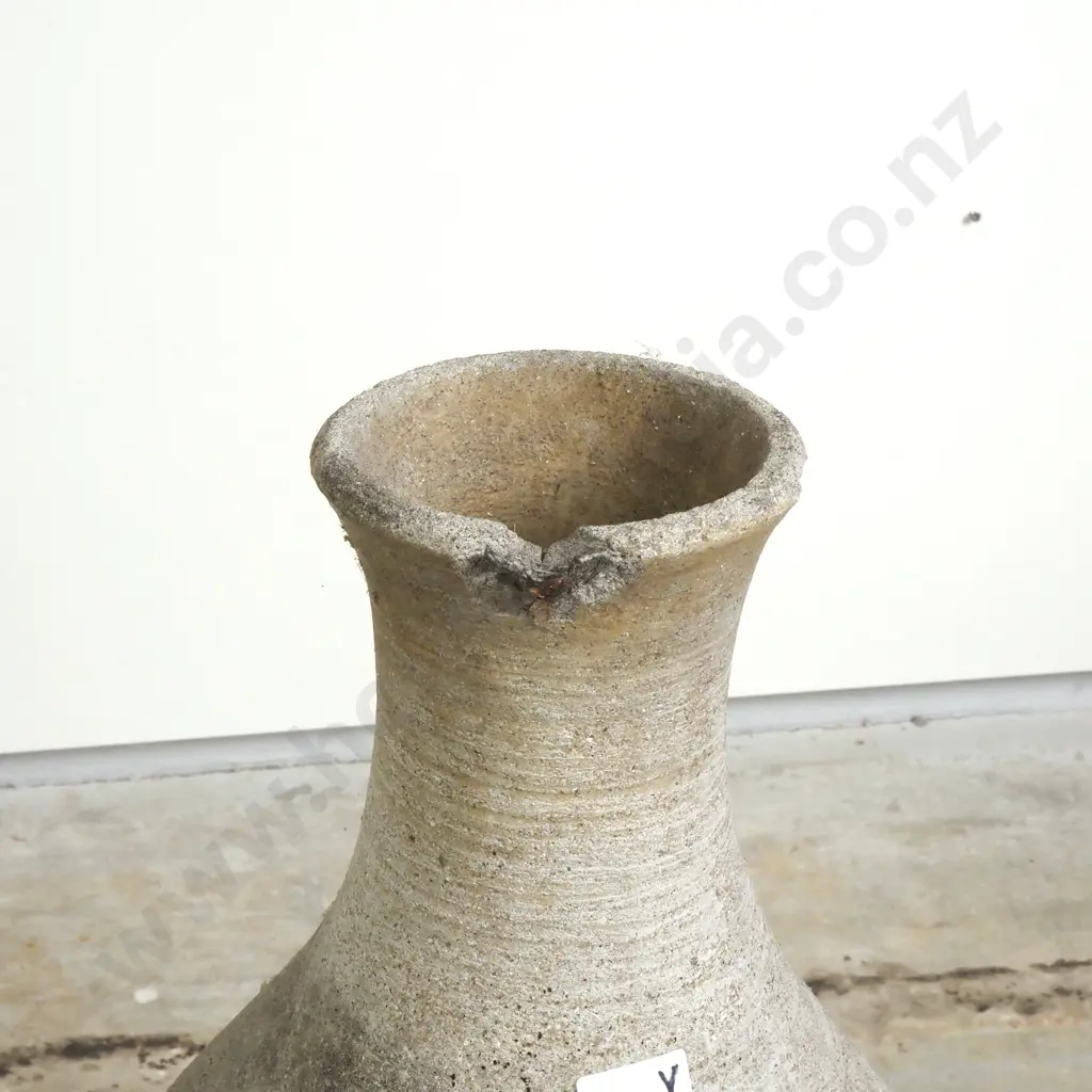Concrete Garden Tear Drop Shaped Urn Image 1++