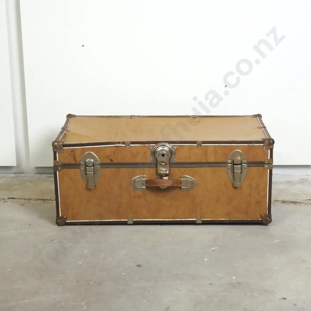 Vintage Trunk (a/f) Image 1++