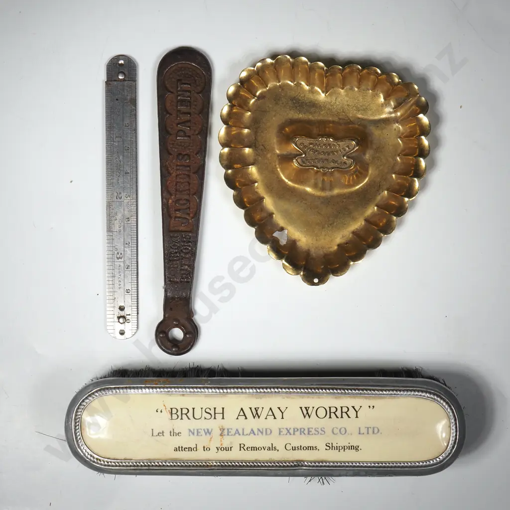 Four Advertising Items - NZ Express Co., Ltd, Woolston Tanneries Ltd  Ruler & Walters Quick Service Letter Clip Tray p' Image 1++