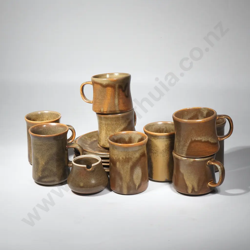 Five Vintage Temuka Pottery Mugs, Four Cups & Saucers & a Small Sugar Bowl Minus Lid Image 1++