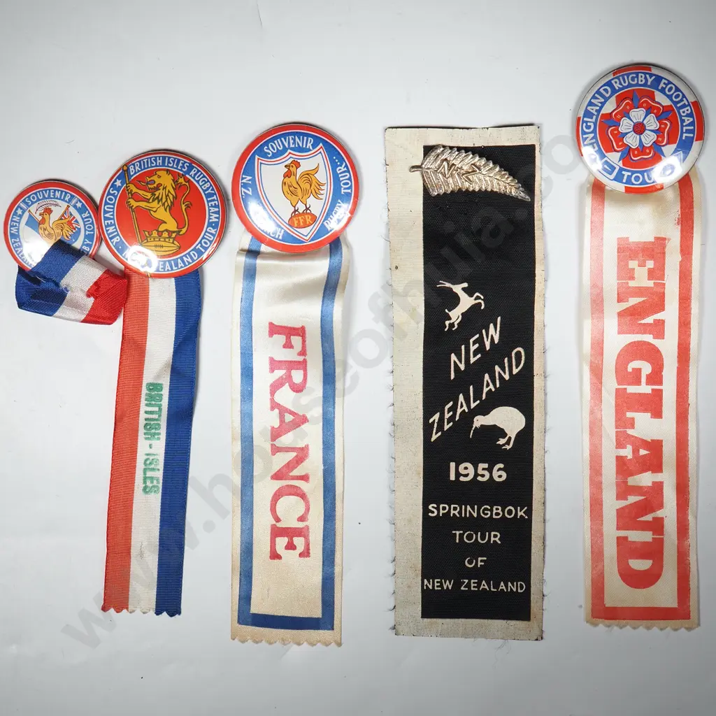 Assorted lot of Vintage New Zealand Sporting Pins / Ribbons Image 1++