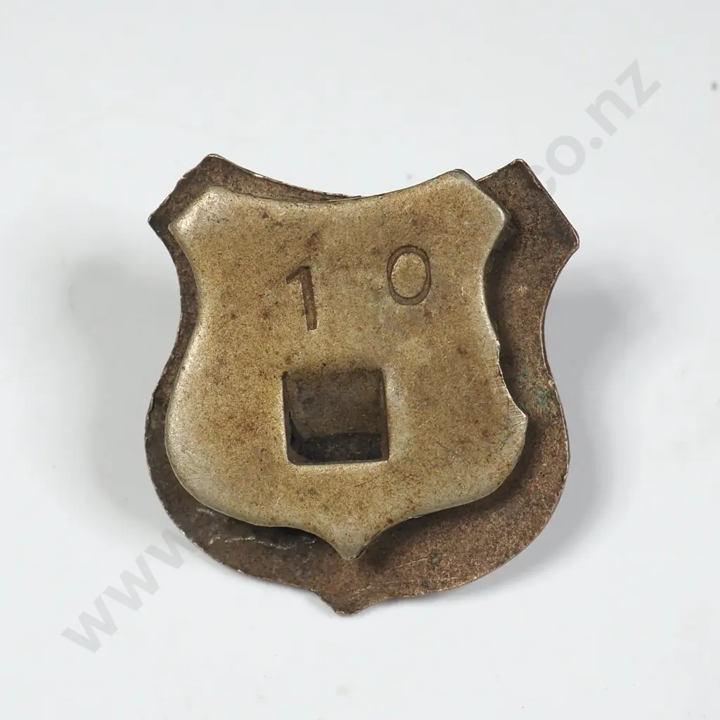 New Zealand Waterside Workers Federation New Plymouth Branch 1927 Badge - No. 10 Image 1++